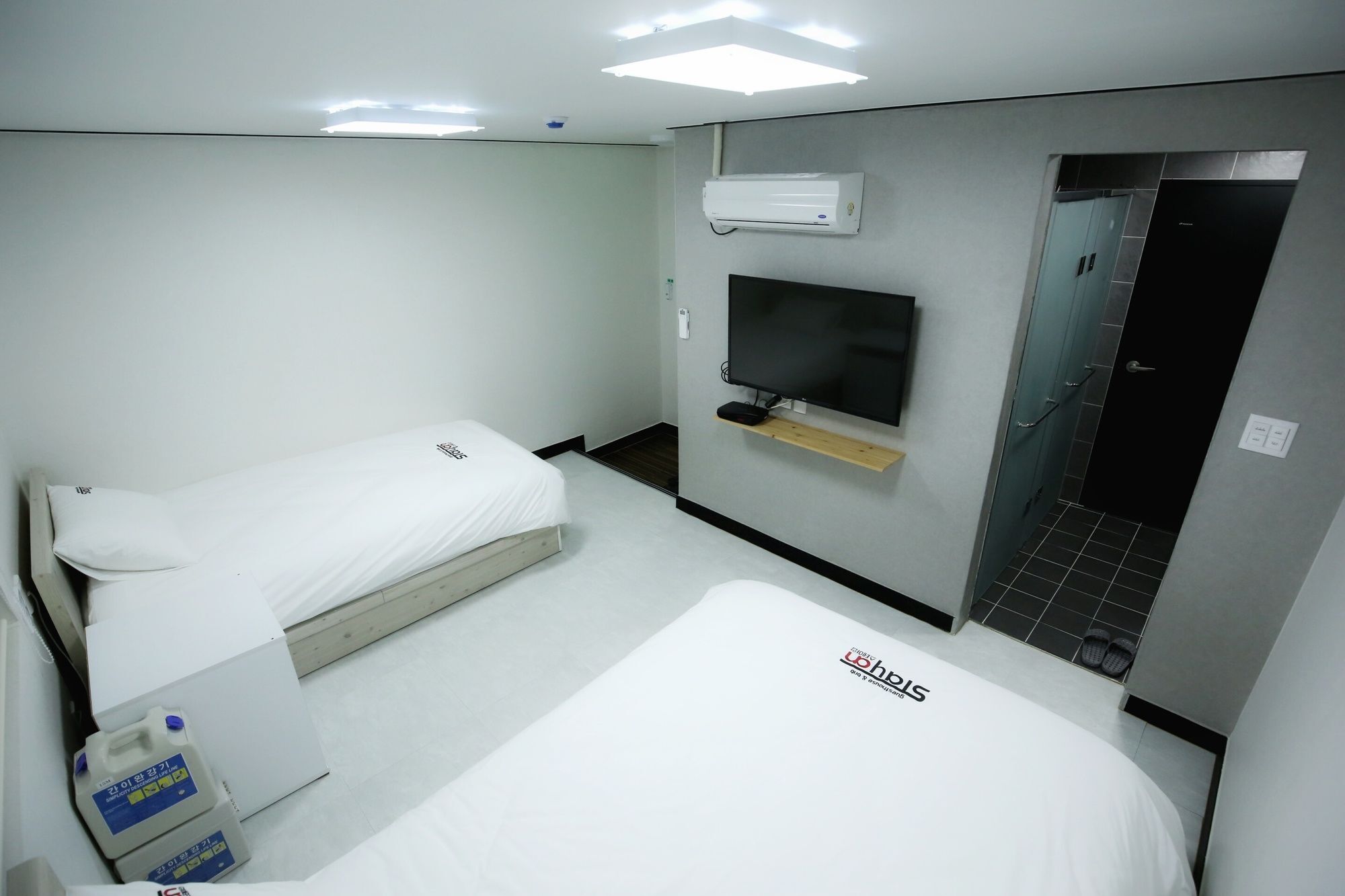 Stayan Guesthouse And Bnb ปูซาน ภายนอก รูปภาพ